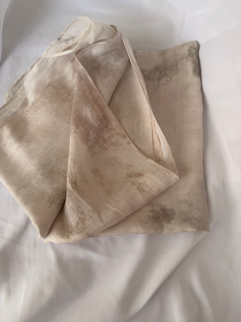 Frosted Pearl (PRELOVED)