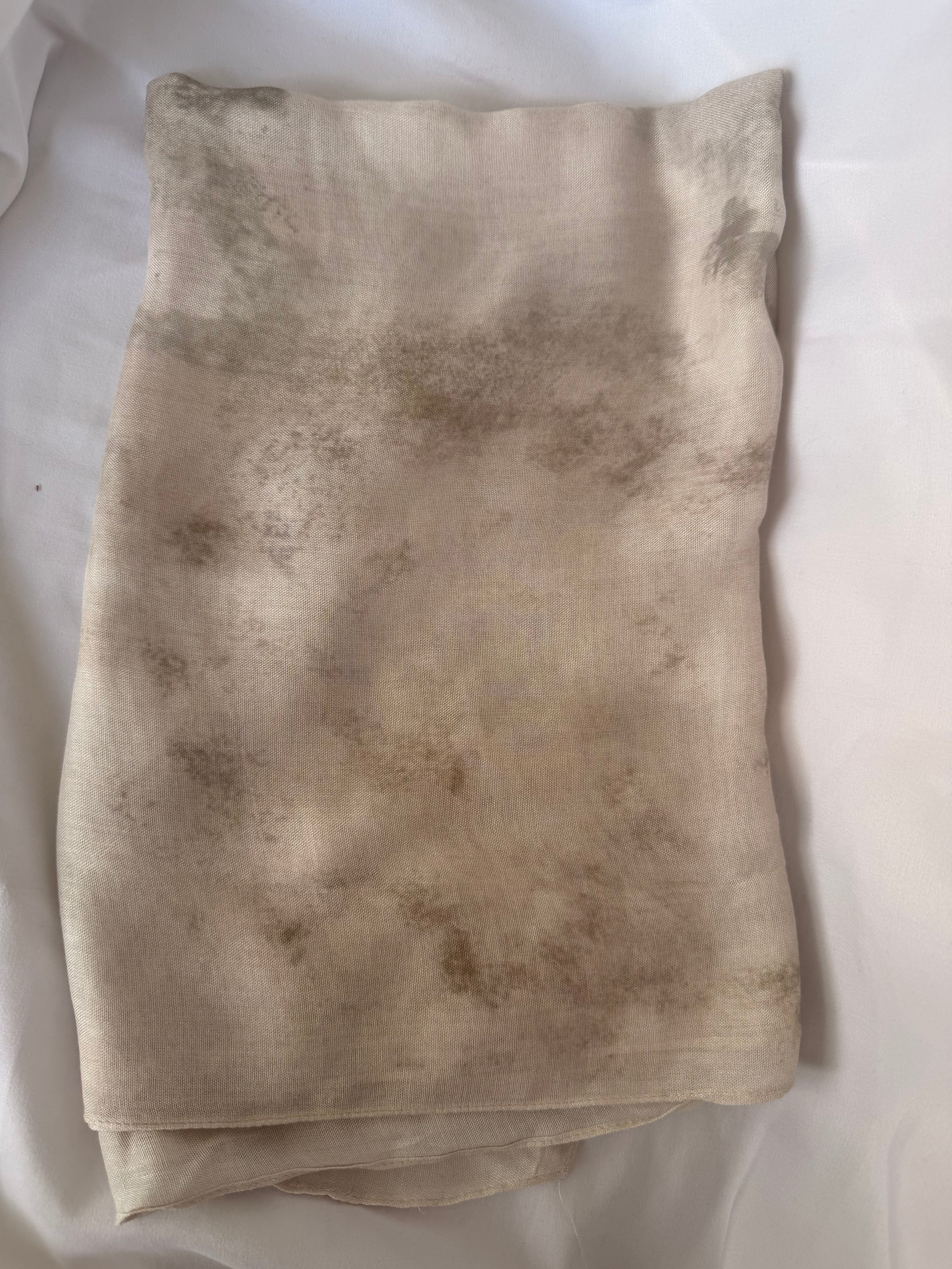 Frosted Pearl (PRELOVED)
